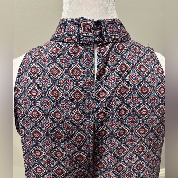 Adrienne Vittadini medallion print sleeveless halter blouse small S - Picture 3 of 9